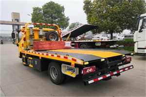 雨湖道路救援拖车报价